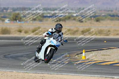 media/Mar-24-2025-Moto Forza (Mon) [[57ce5c5cff]]/3-Beginner Group/Session 2 (Turn 11)/